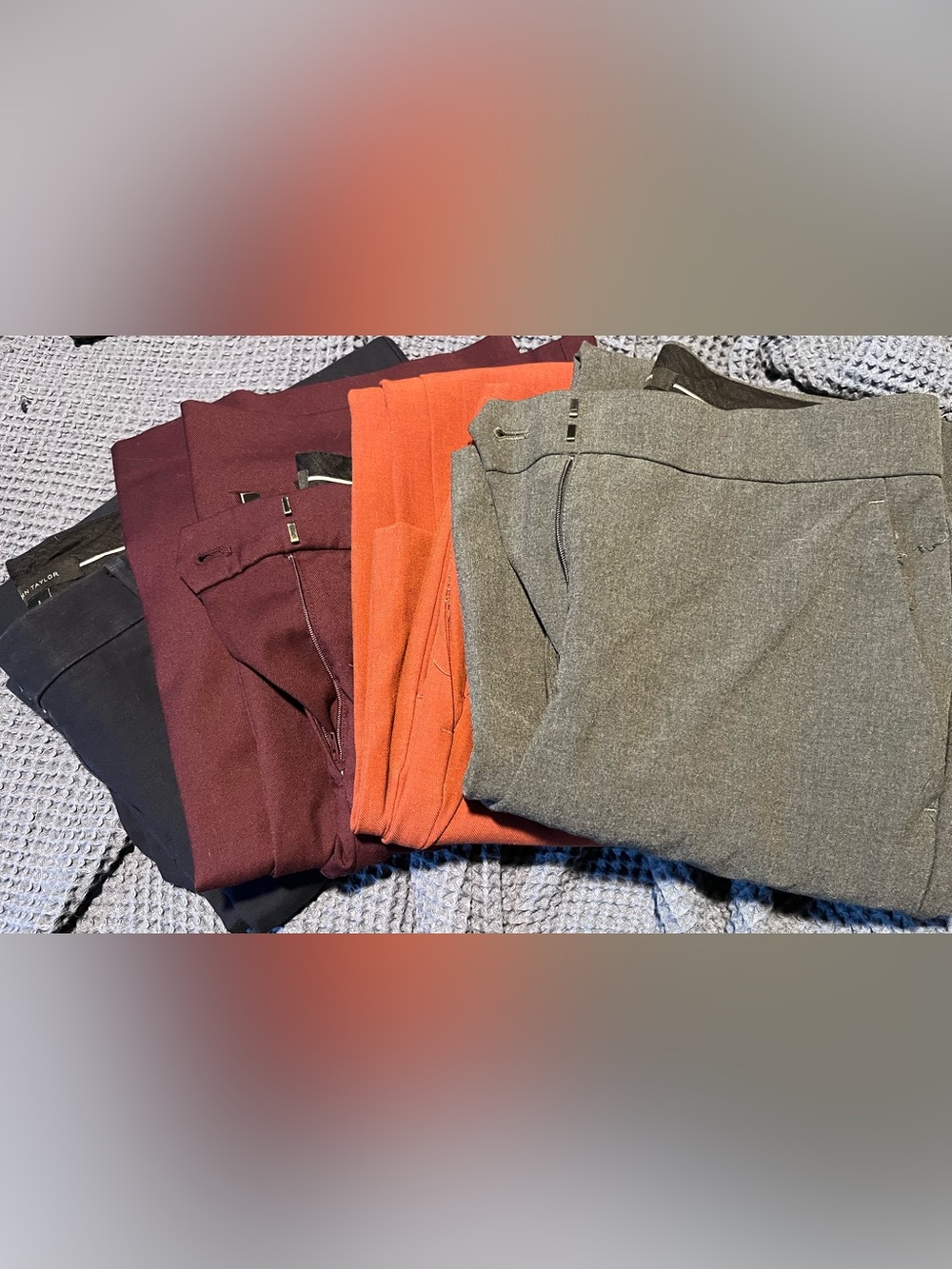 Lot of 4: Size 2 Ann Taylor Womens trousers in Navy, Burgundy, Rust, and Gray